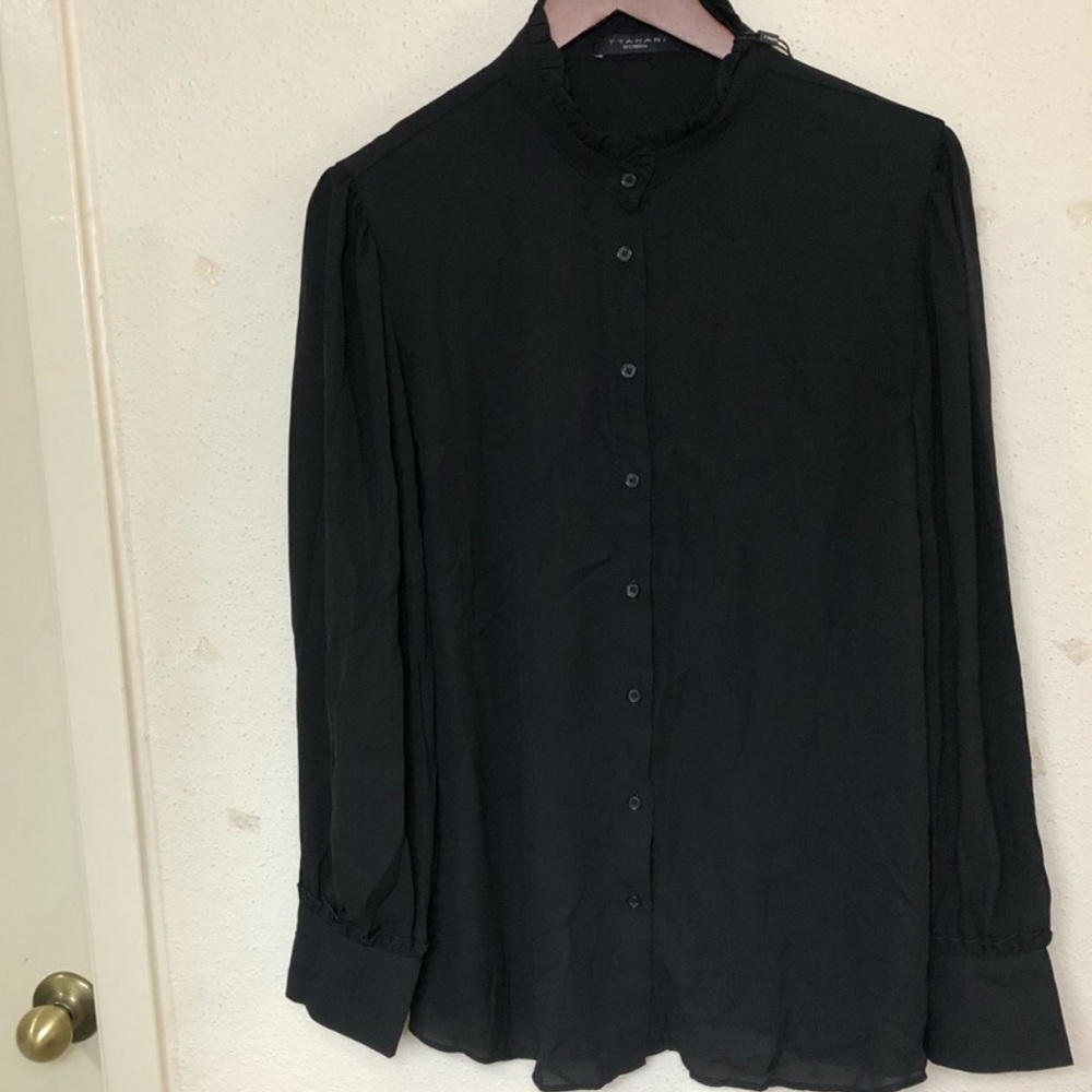 New T Tahari Women’s Ruffle Trim Long Sleeve Blouse Black Size 1 X Botton up Top